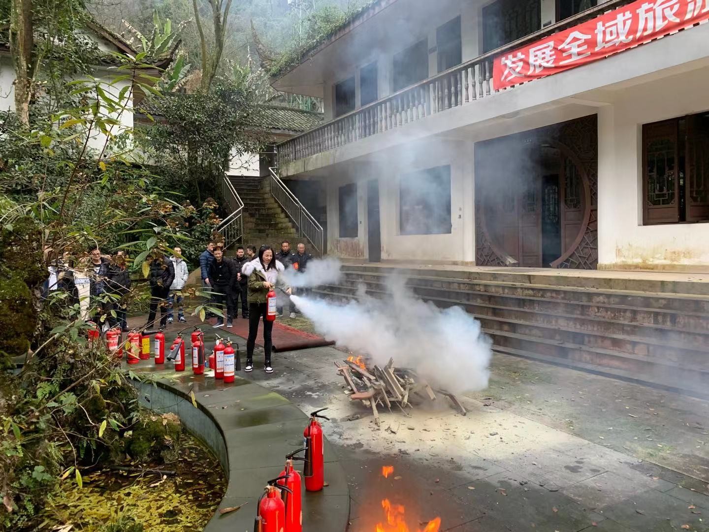 香港正版六台盒宝典资料大全