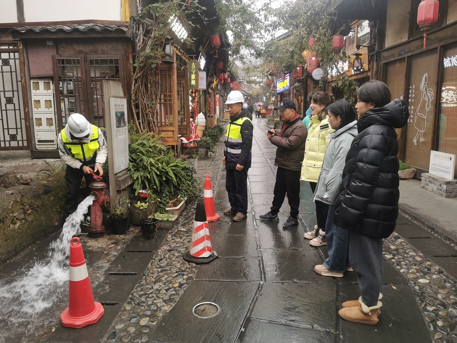 香港正版六台盒宝典资料大全